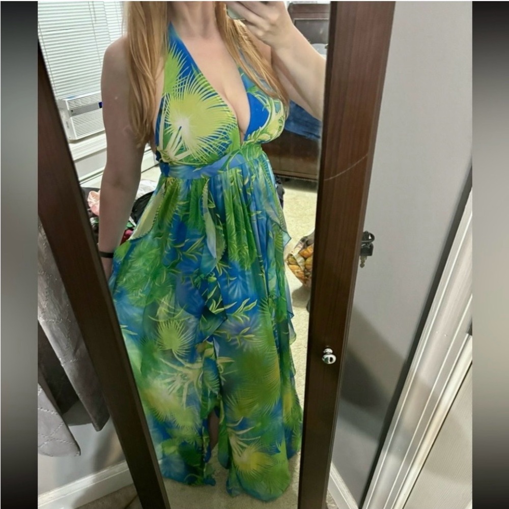 Backless Ruffled Maxi Dress with Slit NWT - Picture 5 of 5
